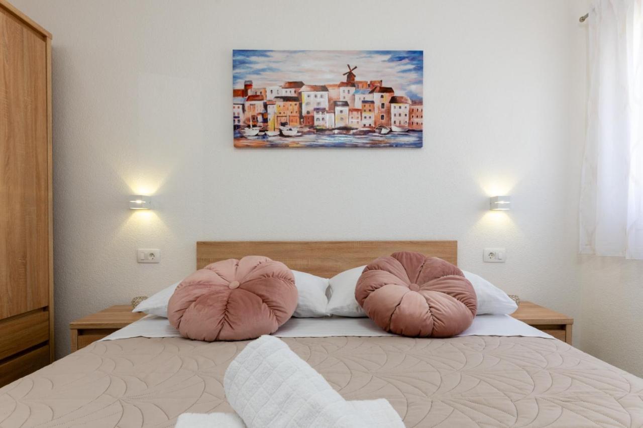 Apartment Vuletin Kaštela Buitenkant foto