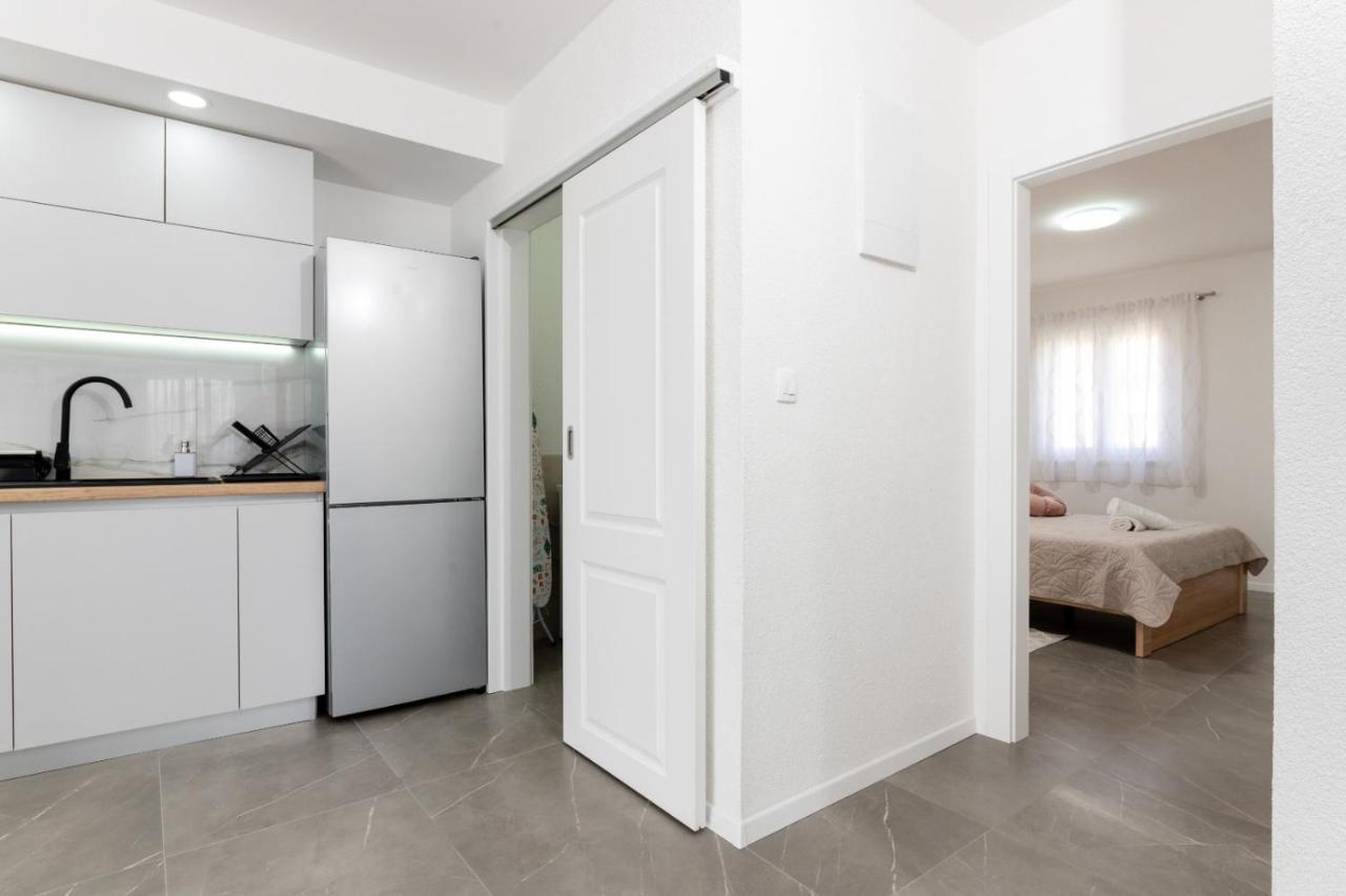 Apartment Vuletin Kaštela Buitenkant foto